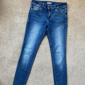 DL 1961 Florence denim jeans; size 27